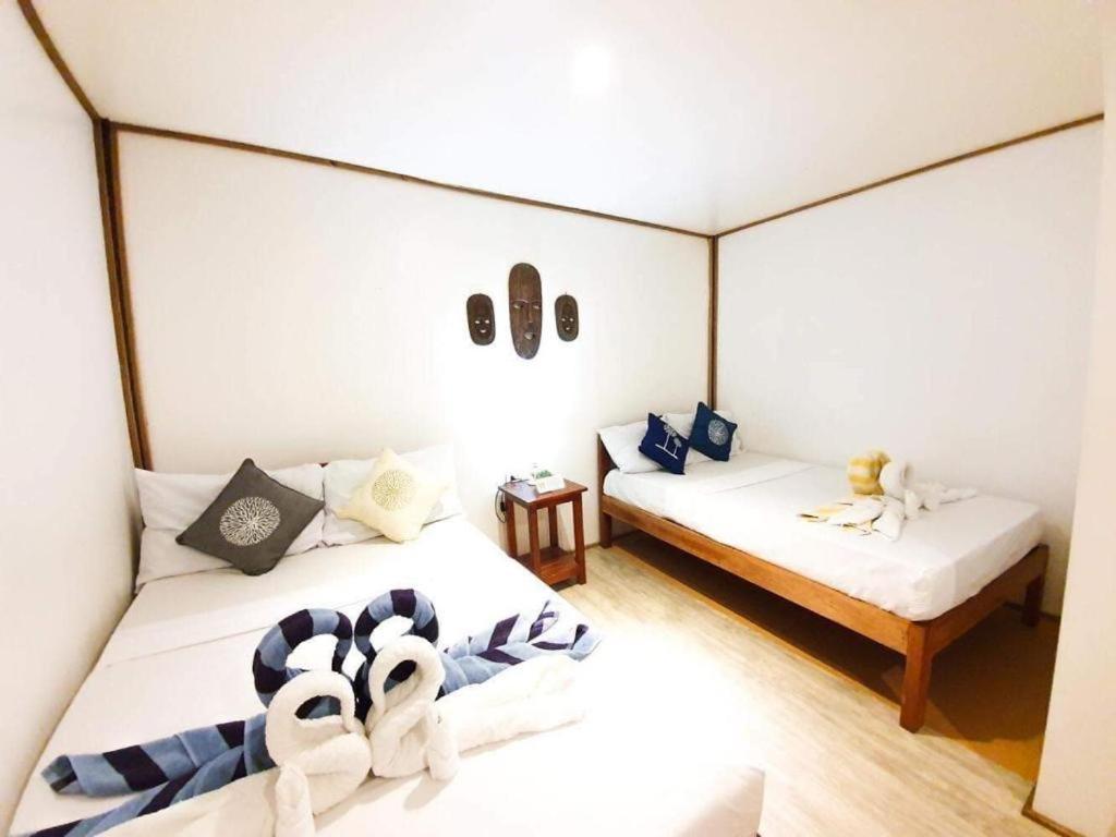 Keira Backpackers Hotel Ел Нидо Екстериор снимка